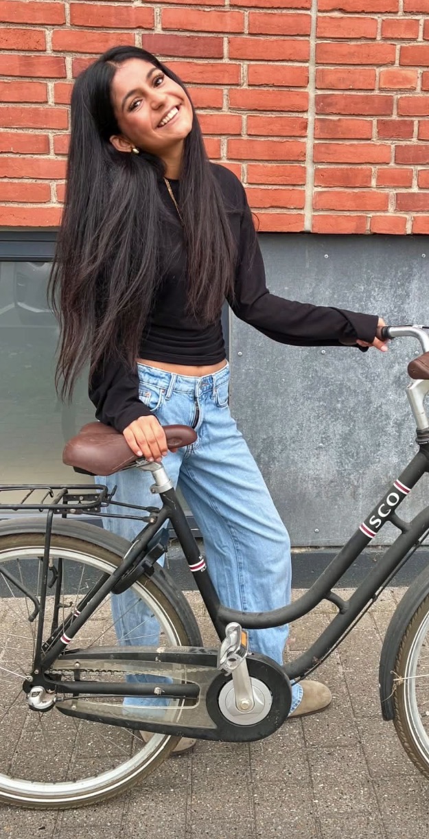 Juliana &ndash; en af Shiny.dk&rsquo;s lagerpiger