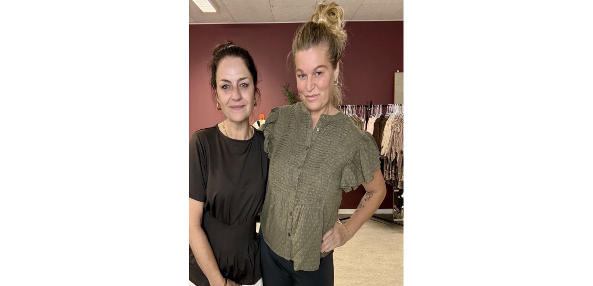 Yvonne og Tanja sammen hos Shiny.dk