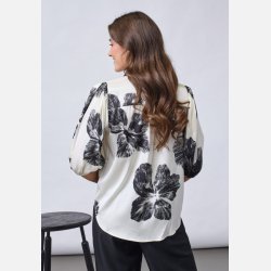 Sisters Point Ella Shirt Cream