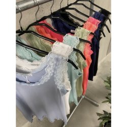 Vanting blondetop light blue curve