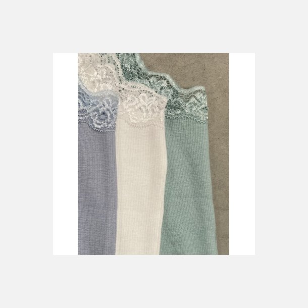 Vanting blondetop light blue curve