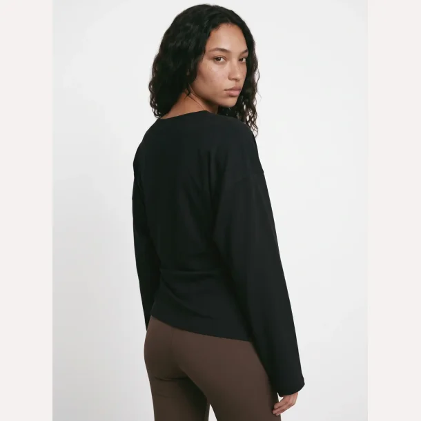 PREORDER HYPEDROP Yuri LS Draped Top Black