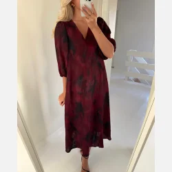 Sisters Point Ventia Dress Bordeaux Blurred