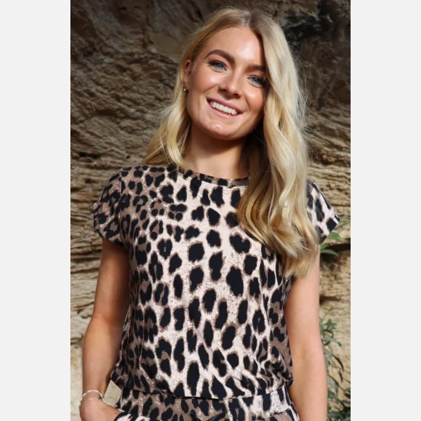 Liberte essentiel Alma t-shirt Big lux leo fossil