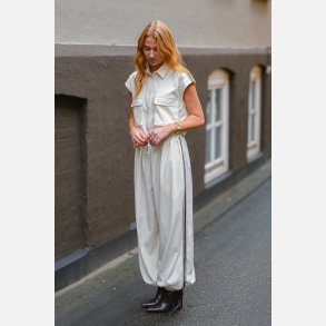 PREORDER A-View Sixt Pants Sand