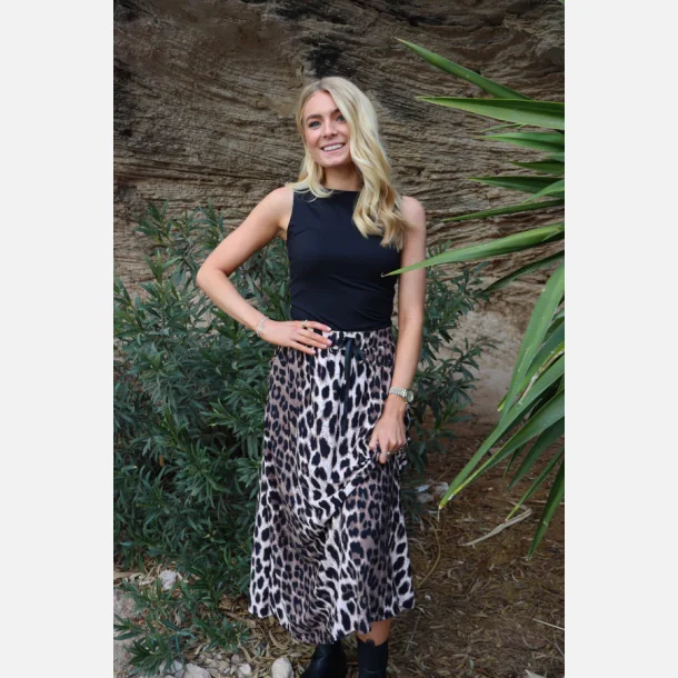 Liberte Essentiel Alma Loose Skirt Big Lux Leo Fossil