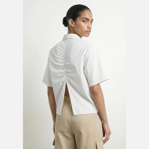 HYPEDROP Hailey SS Boxy Shirt