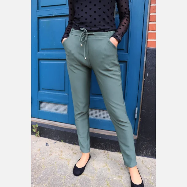 Liberte Essentiel Henne buks army