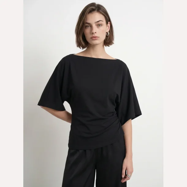 HYPEDROP Yuri SS Draped Top Black