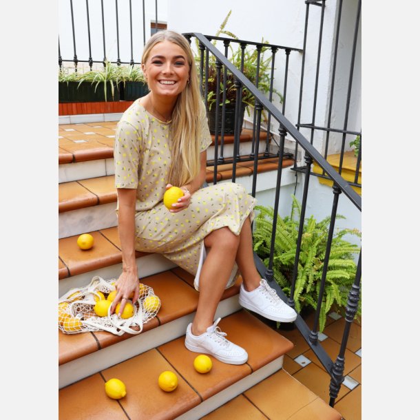 Liberte Essentiel Alma t-shirt kjole beige lemon