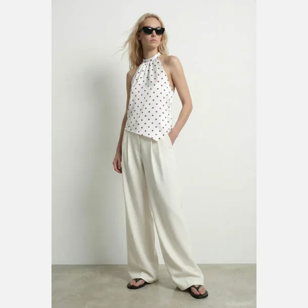 PREORDER HYPEDROP Otilia Halterneck Top Nimbus Cloud