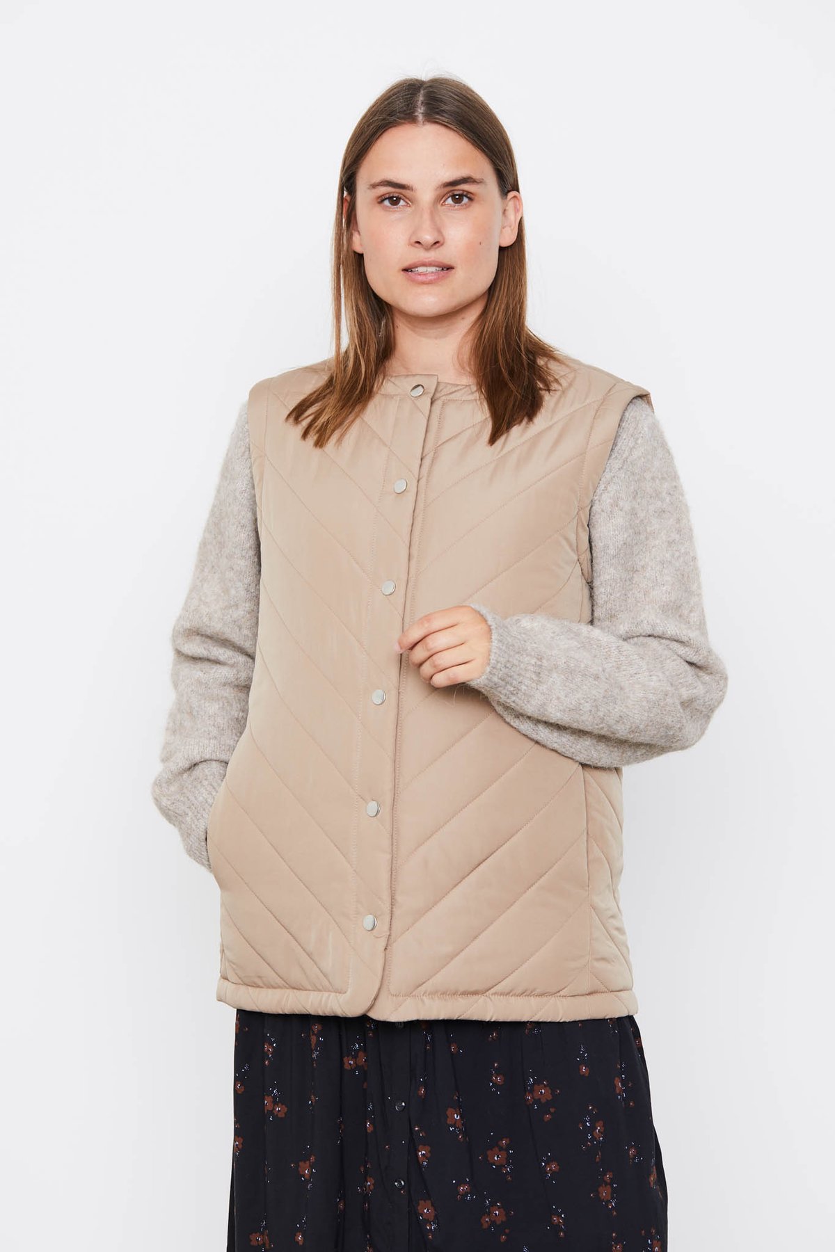 Soft Rebels Revna quilt vest Køb nu hos Shiny.dk