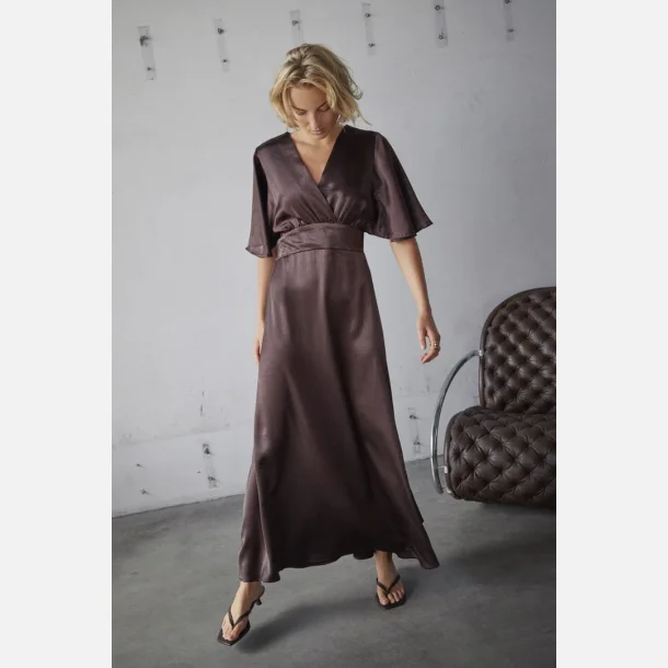 Sisters Point Gisela kjole chocolate brown