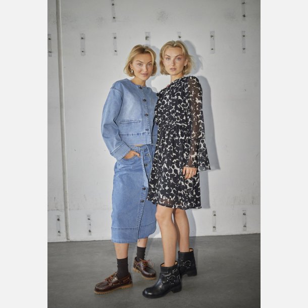 Sisters Point Umana kjole