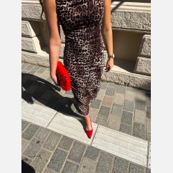 Noella Sutton tawnee kjole