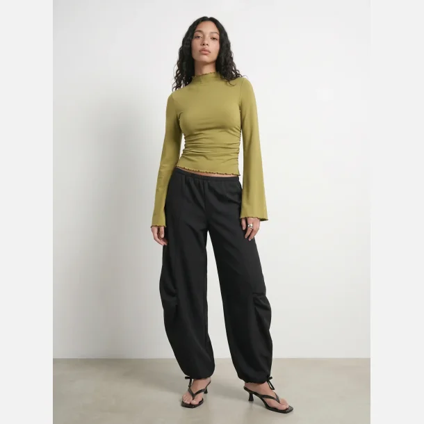 PREORDER HYPEDROP Kaja LS Gathered Top